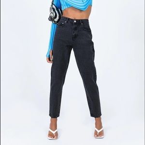 Princess Polly Black Zaiden straight leg jeans.